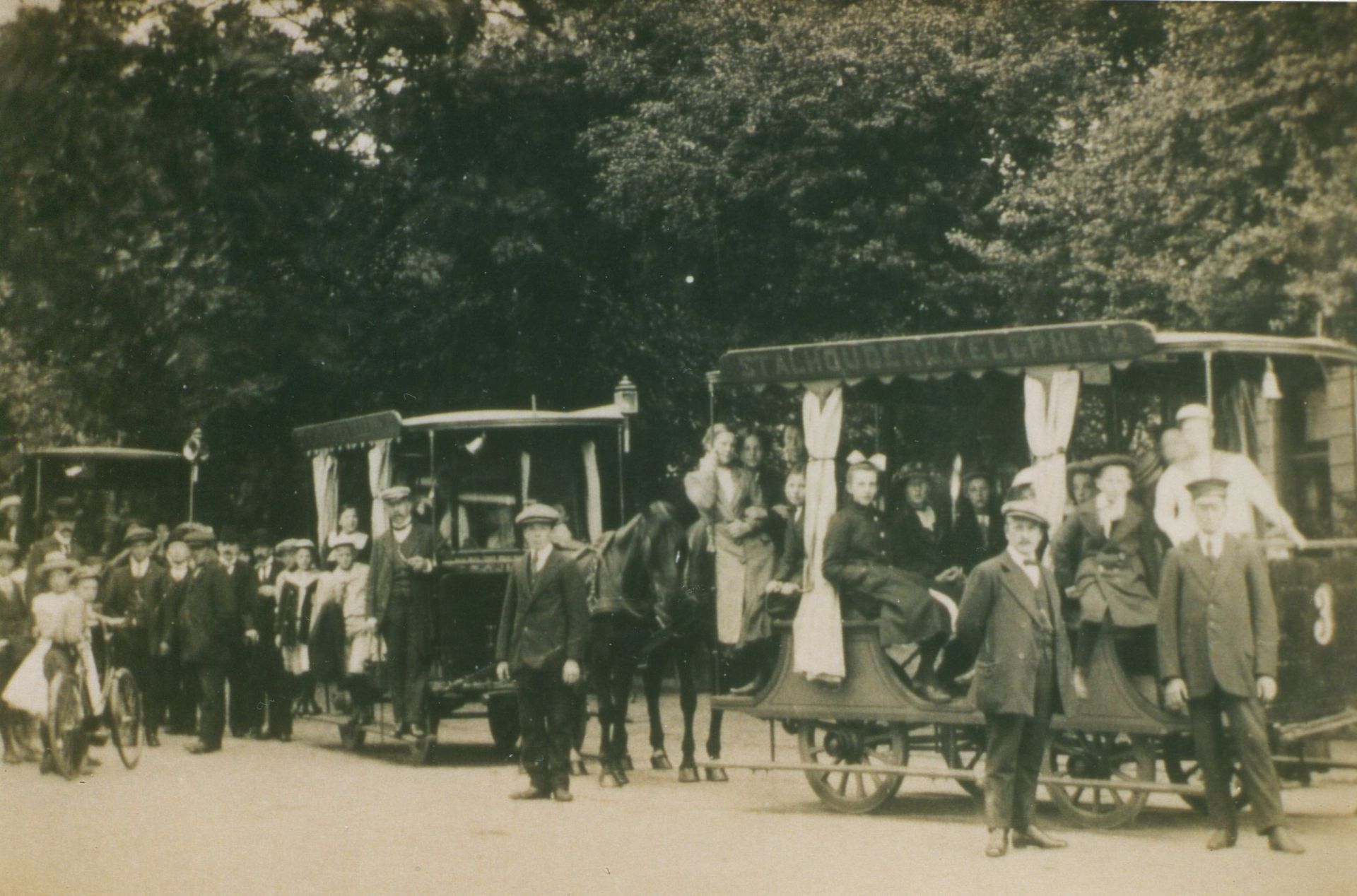 De geschiedenis van Delden in beeld - Paardentramdienst naar Delden in 1915