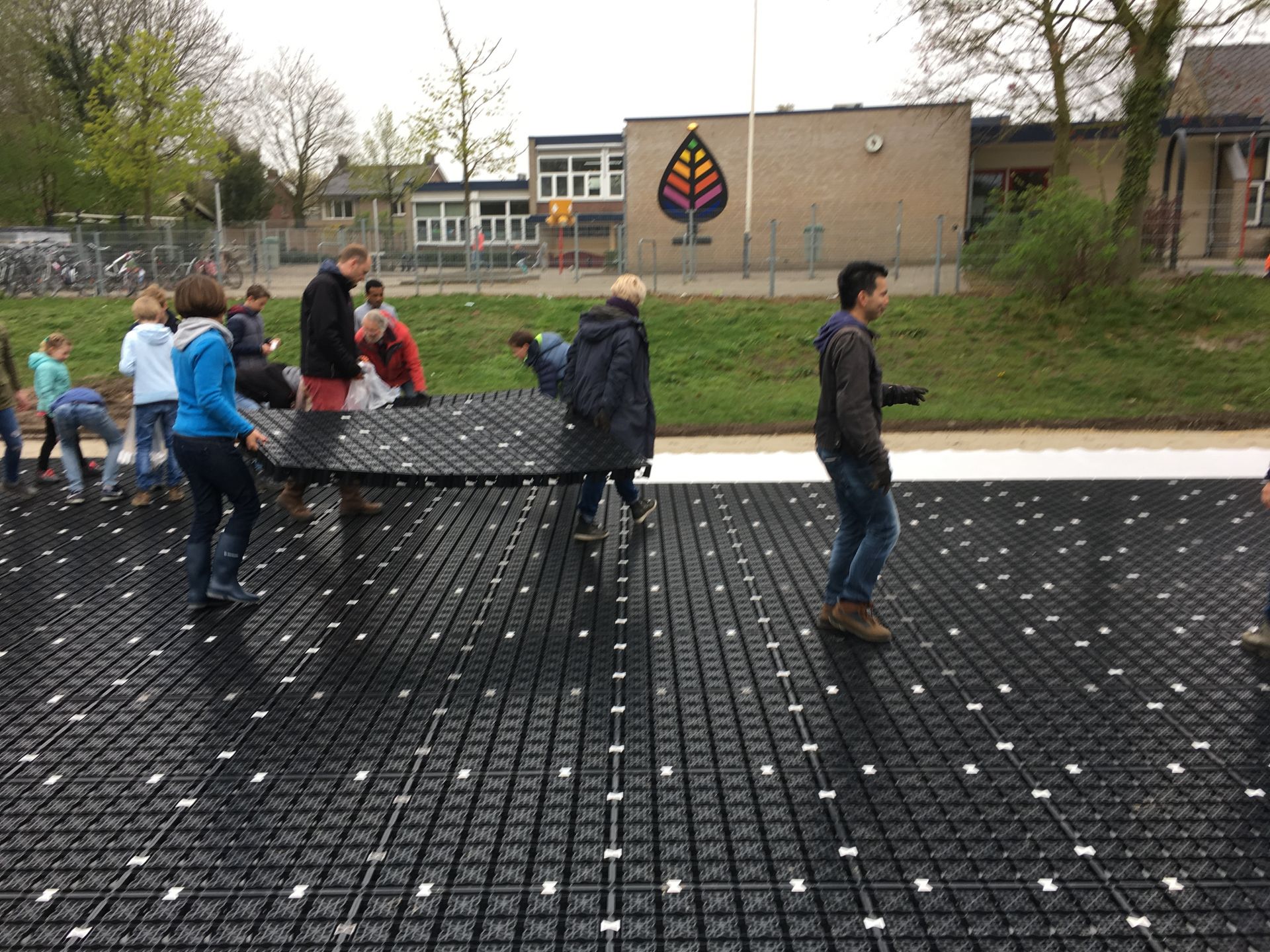 Video: Kunstgrasveld Erve Hooijerinck in gebruik genomen