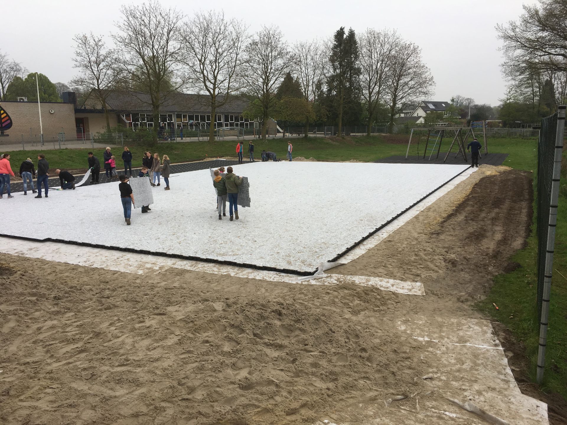 Video: Kunstgrasveld Erve Hooijerinck in gebruik genomen