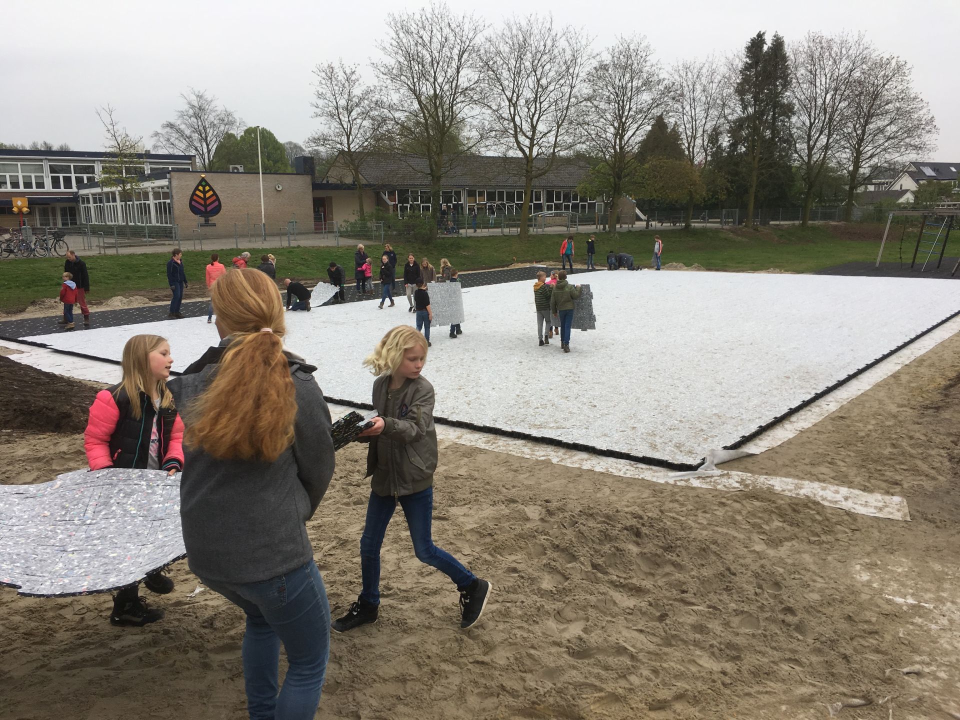 Video: Kunstgrasveld Erve Hooijerinck in gebruik genomen