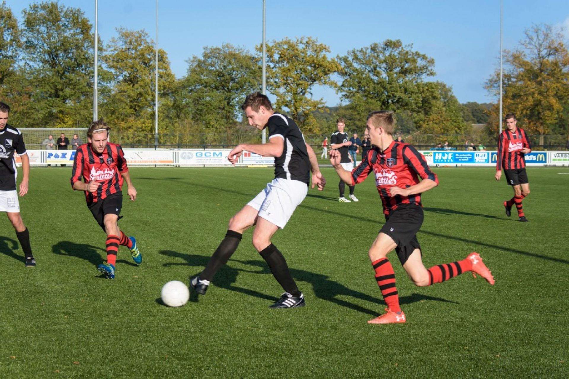 Update: Rood Zwart lijdt derde nederlaag op rij