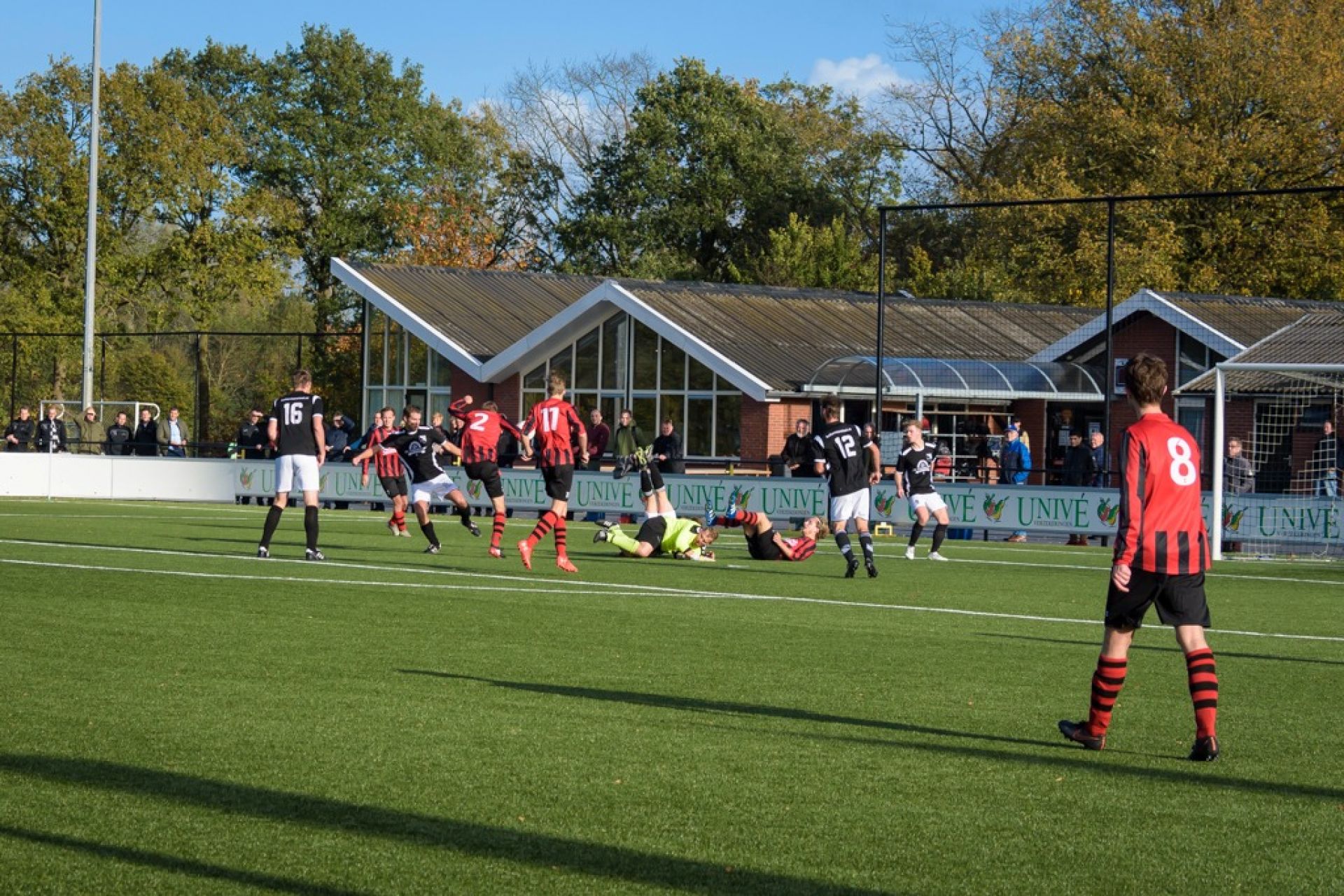 Update: Rood Zwart lijdt derde nederlaag op rij