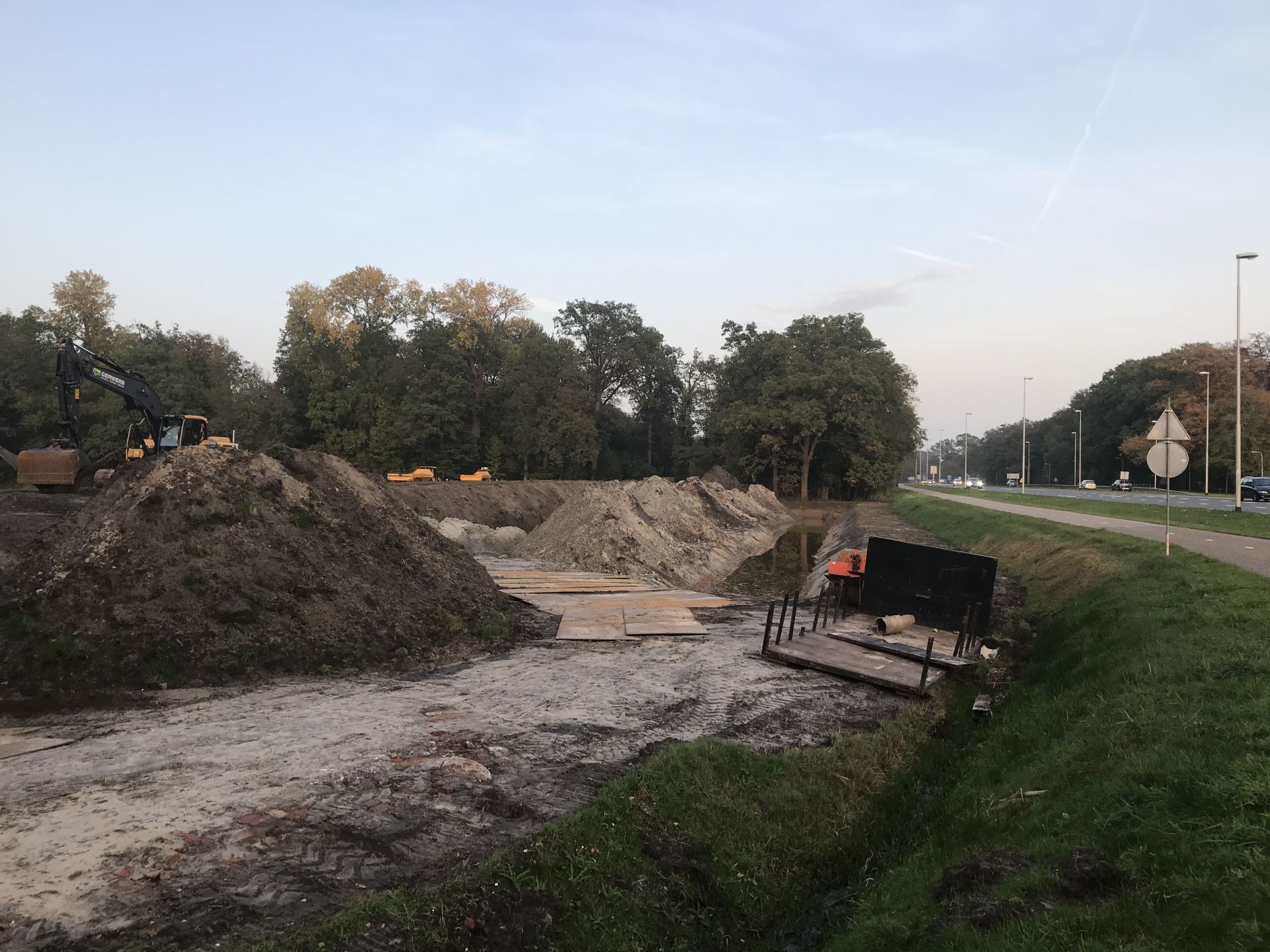 Aanleg nieuwe Twickelvijver in volle gang