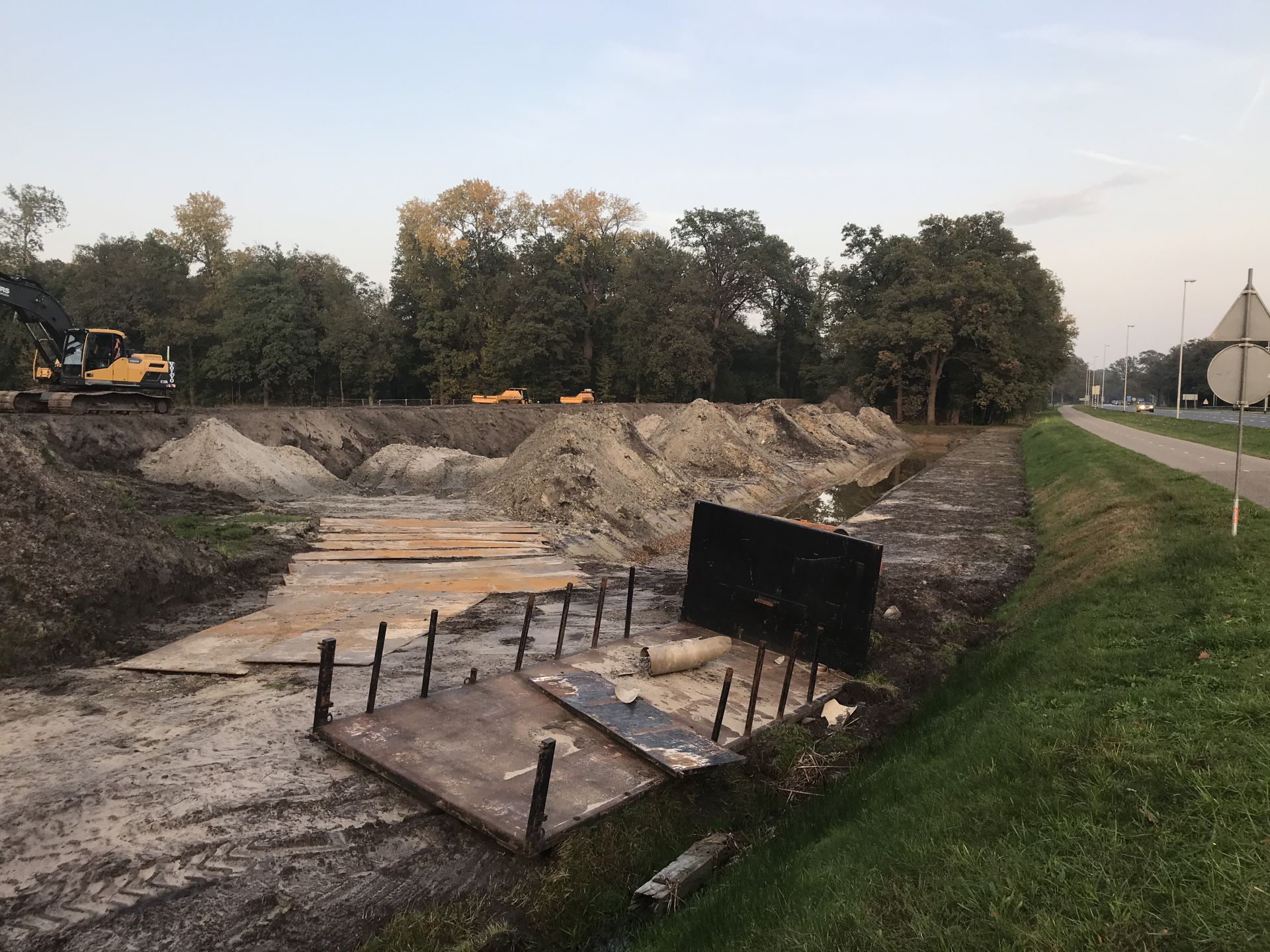 Aanleg nieuwe Twickelvijver in volle gang