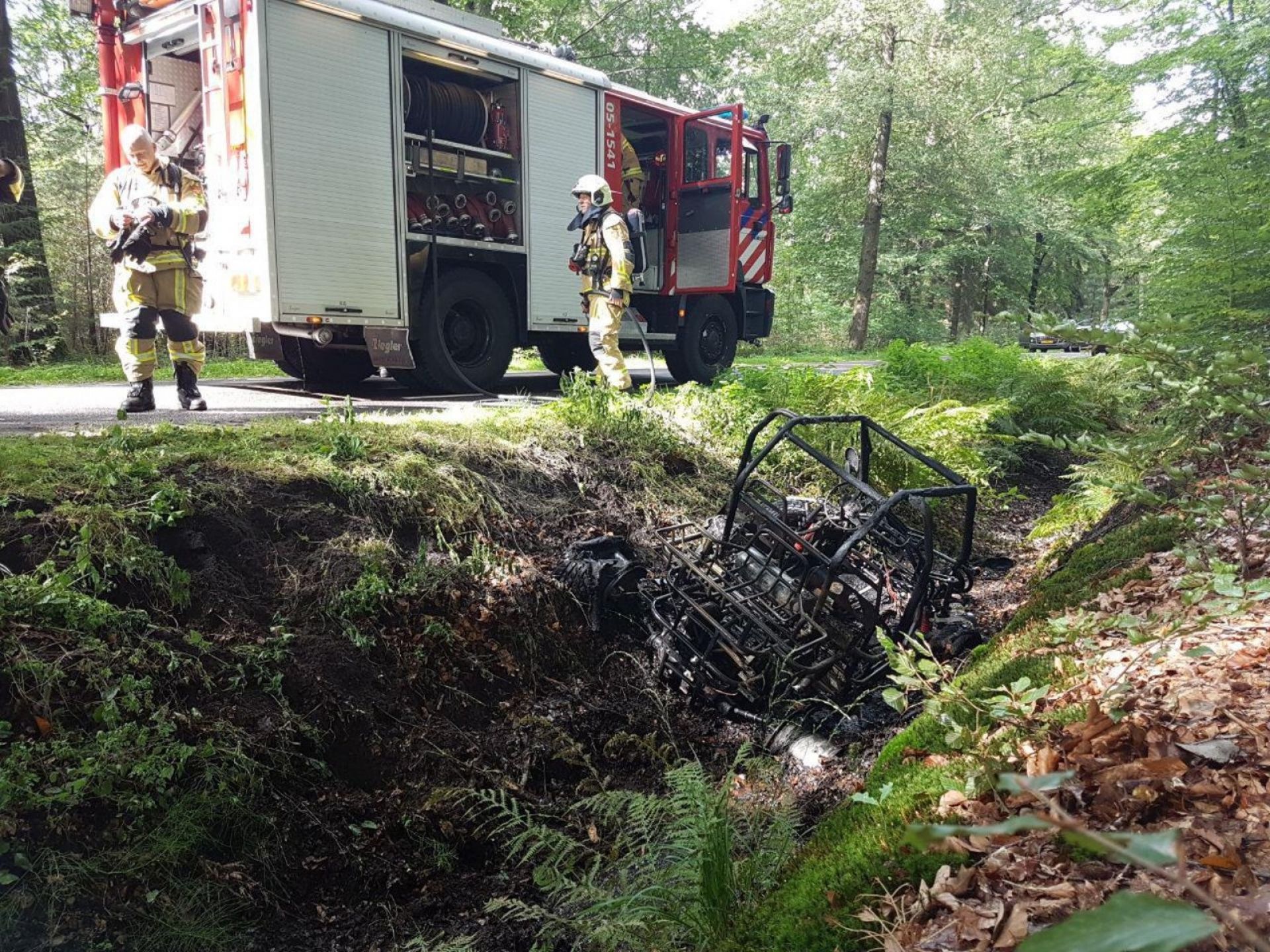 Inzittenden buggy komen met schrik vrij na brand 