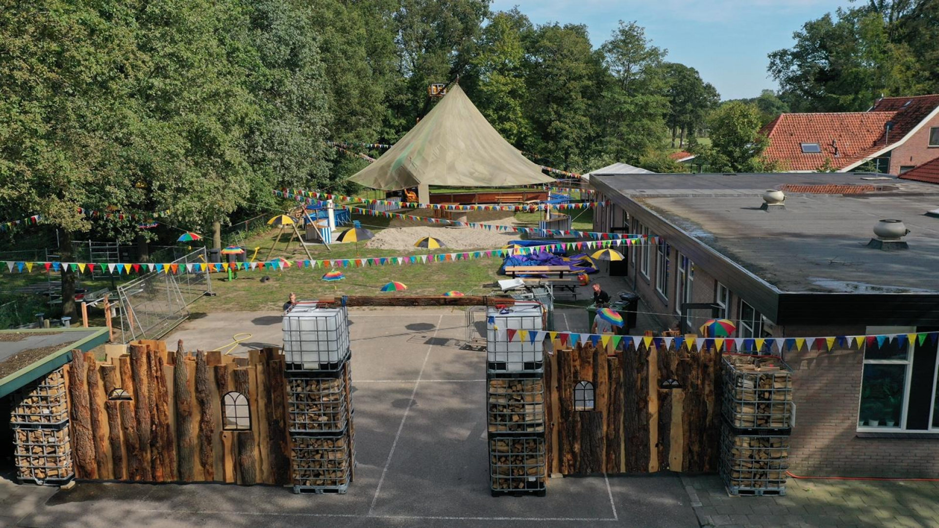 Dit weekend Midzomerfeest Esbrook on tour 