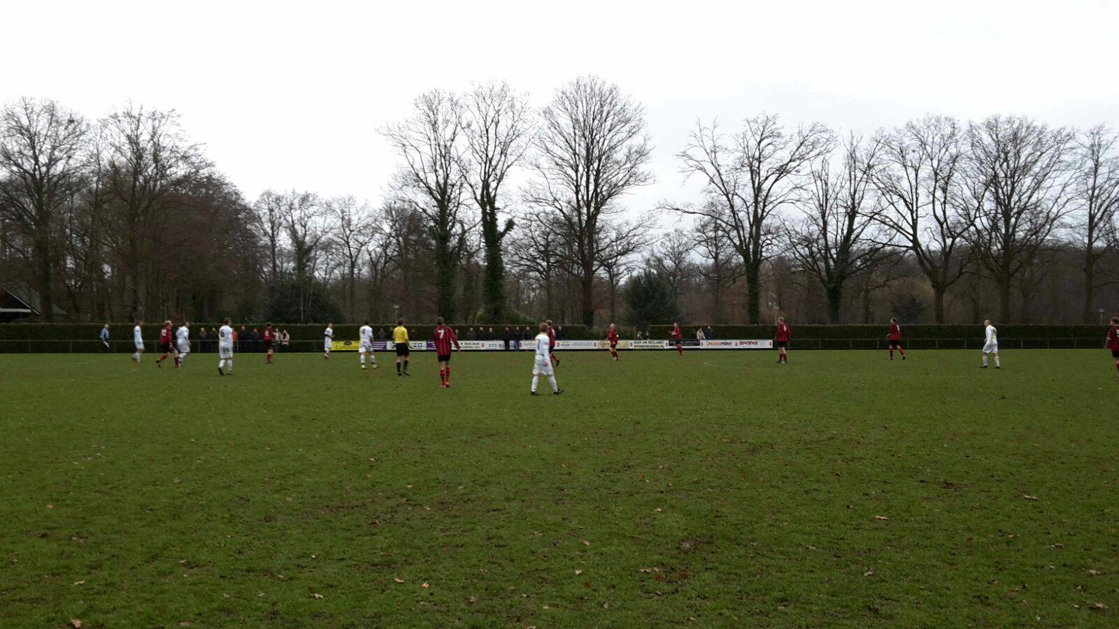 Rood Zwart sluit eerste seizoenshelft af met gelijkspel