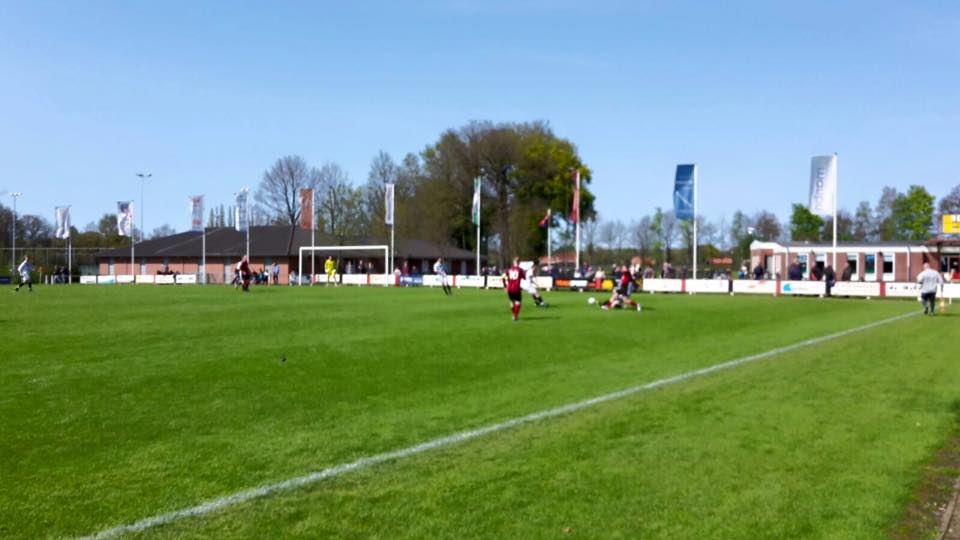 Rood Zwart weet weer wat verliezen is na ontmoeting met koploper