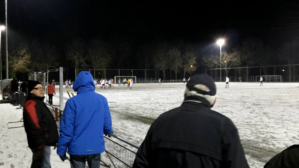 Rood Zwart wint oefenduel tegen club van toekomstig trainer