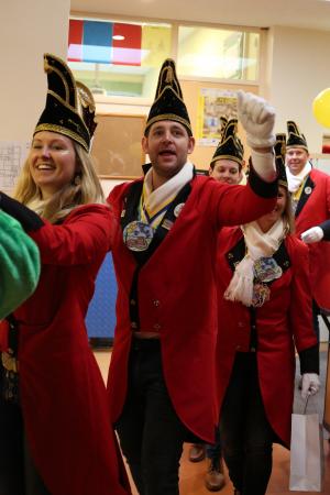 Bezoek basisscholen kindercarnaval
