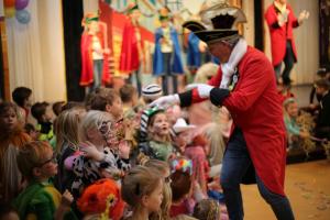 Bezoek basisscholen kindercarnaval