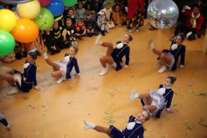 Bezoek basisscholen kindercarnaval