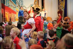 Bezoek basisscholen kindercarnaval