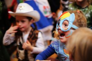Bezoek basisscholen kindercarnaval