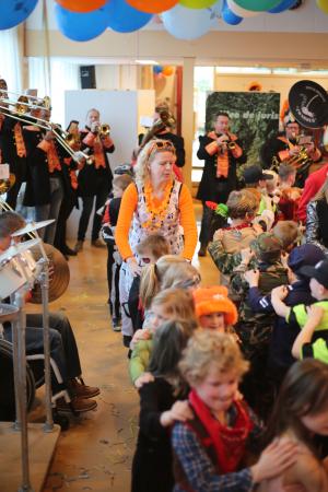 Bezoek basisscholen kindercarnaval