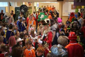 Bezoek basisscholen kindercarnaval