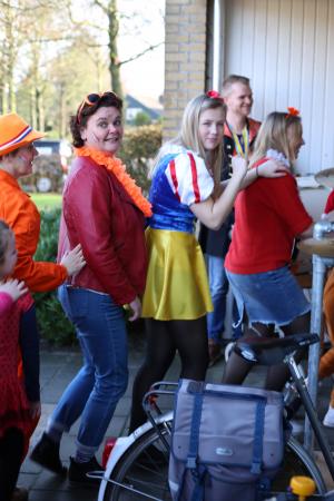Bezoek basisscholen kindercarnaval