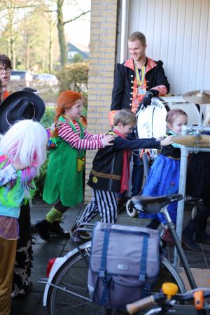 Bezoek basisscholen kindercarnaval