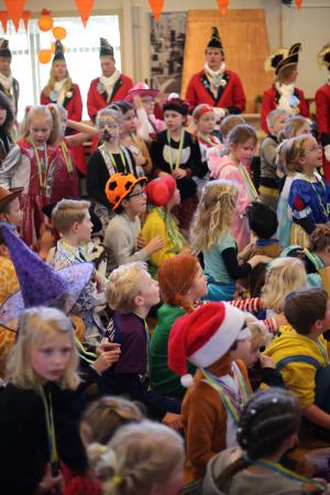 Bezoek basisscholen kindercarnaval