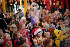 Bezoek basisscholen kindercarnaval