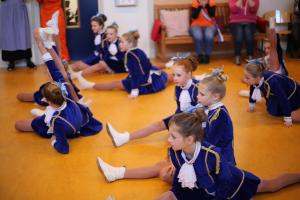 Bezoek basisscholen kindercarnaval