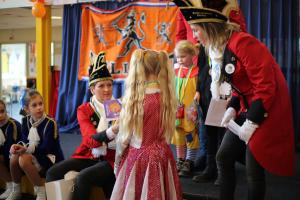 Bezoek basisscholen kindercarnaval