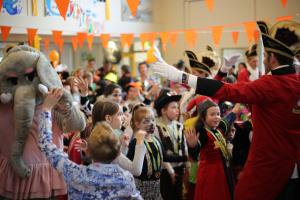 Bezoek basisscholen kindercarnaval