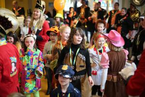 Bezoek basisscholen kindercarnaval