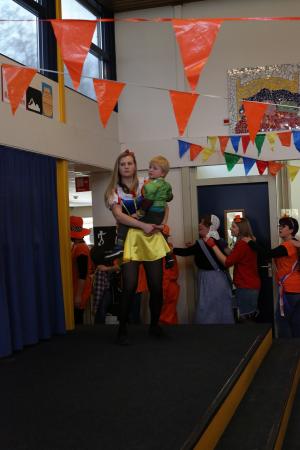 Bezoek basisscholen kindercarnaval