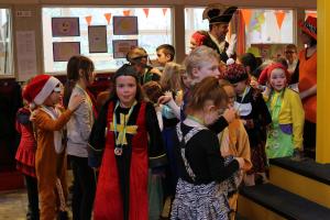 Bezoek basisscholen kindercarnaval