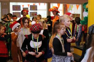 Bezoek basisscholen kindercarnaval