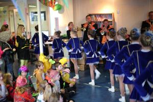 Bezoek basisscholen kindercarnaval