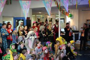 Bezoek basisscholen kindercarnaval