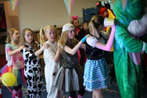 Bezoek basisscholen kindercarnaval