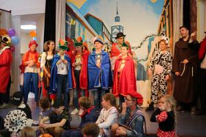Bezoek basisscholen kindercarnaval
