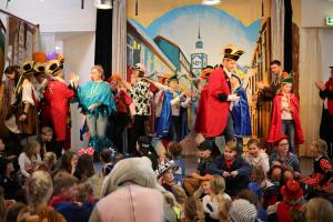 Bezoek basisscholen kindercarnaval