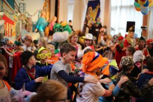 Bezoek basisscholen kindercarnaval