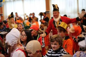Bezoek basisscholen kindercarnaval