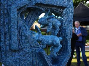 Onthulling kunstwerk Vos en Nijntje