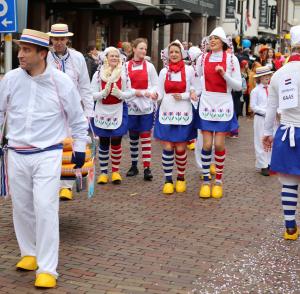 Optocht Kindercarnaval Delden 2