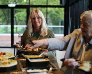 Opening Noaberhoes Rood Zwart