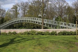 Meningen inwoners Delden over nieuwe voetgangersbrug sterk verdeeld