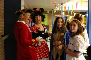 Bezoek basisscholen kindercarnaval