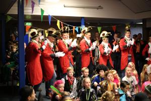 Bezoek basisscholen kindercarnaval