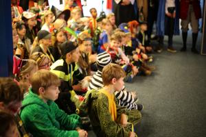 Bezoek basisscholen kindercarnaval
