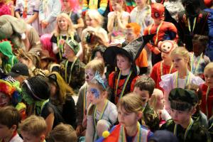Bezoek basisscholen kindercarnaval