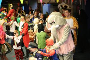 Bezoek basisscholen kindercarnaval