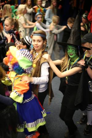 Bezoek basisscholen kindercarnaval