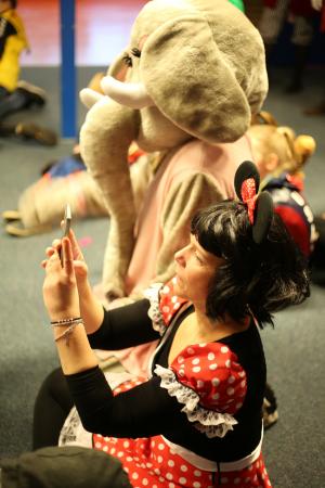 Bezoek basisscholen kindercarnaval