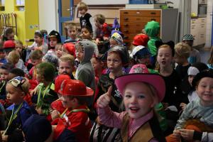 Bezoek basisscholen kindercarnaval